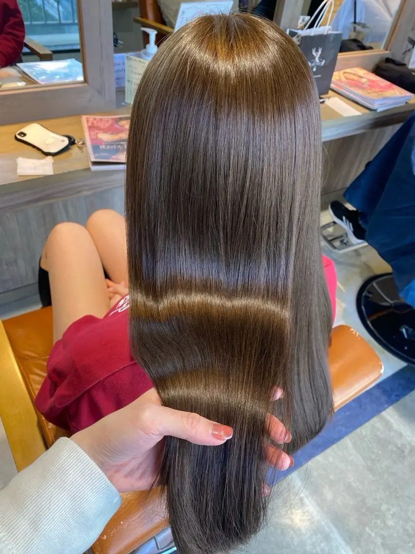 ロング カット ヘアカラー トリートメント 🩵盛れる顔周り/ 艶カラーemi🩵のヘアスタイル