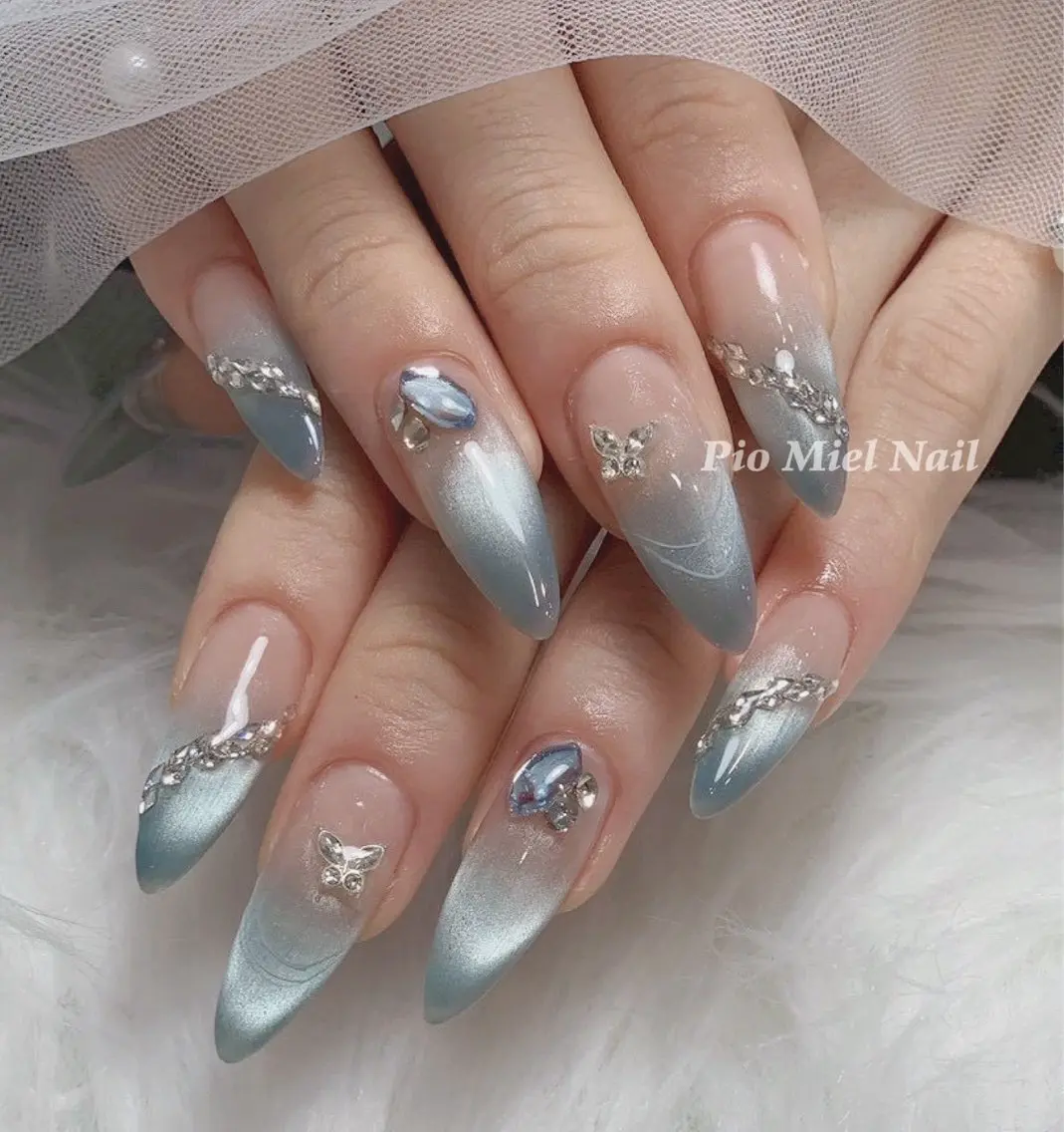 ネイル ハンドネイル HANA 長さだしのネイルデザイン