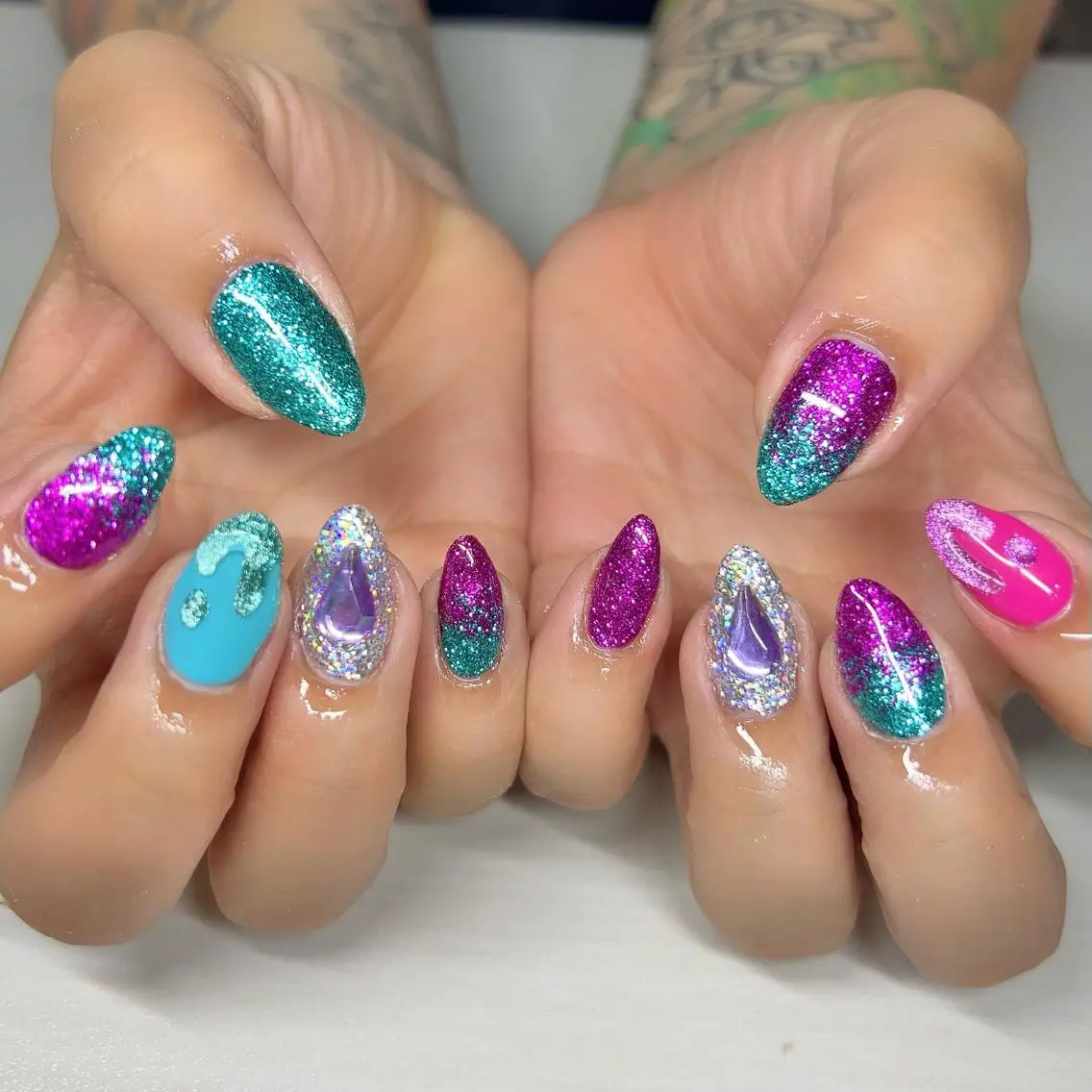 ネイル キラキラネイル ハンドネイル 【Yappy🌈】 💖P-tanaのネイルデザイン