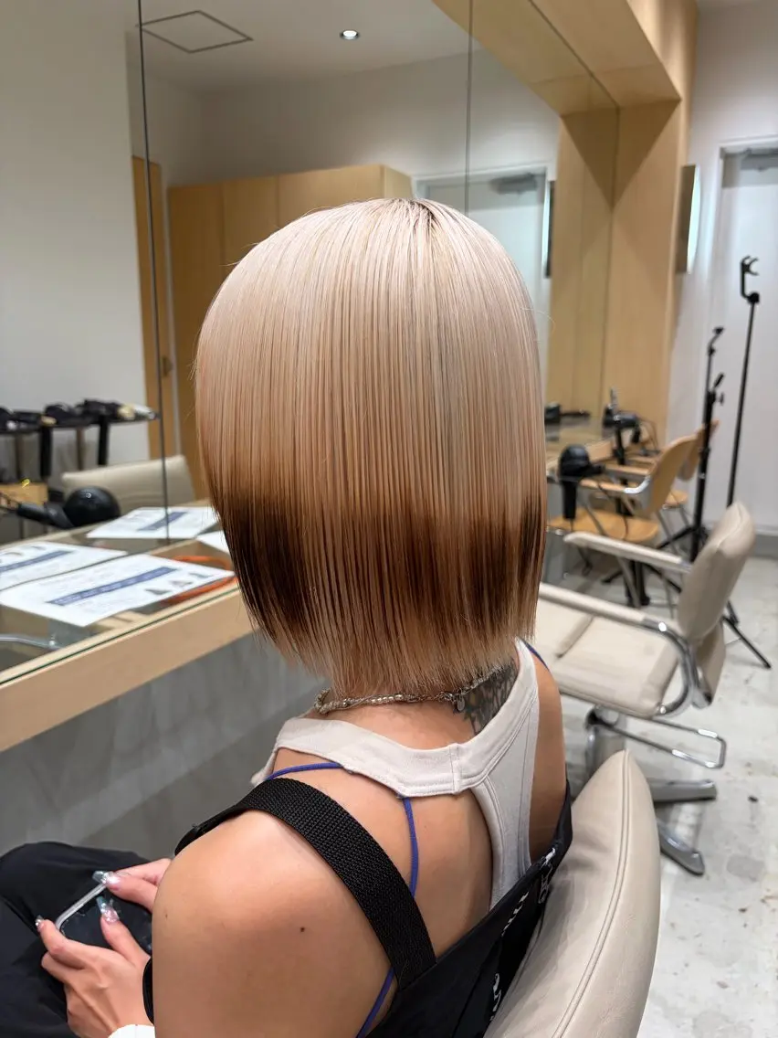 ミディアム カラー ベージュカラー ホワイトベージュ ヘアカラー トリートメント ホワイトカラー☁️/ Yuya/ハイトーンのヘアスタイル