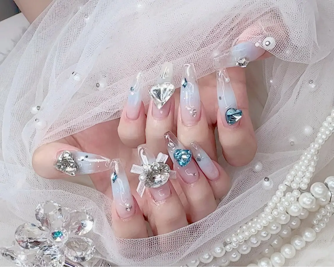 ネイル R salonのネイルデザイン