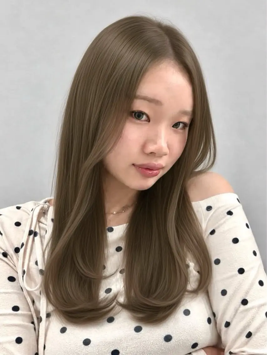 ロング カラー オリーブカラー 加藤 月渚のヘアスタイル