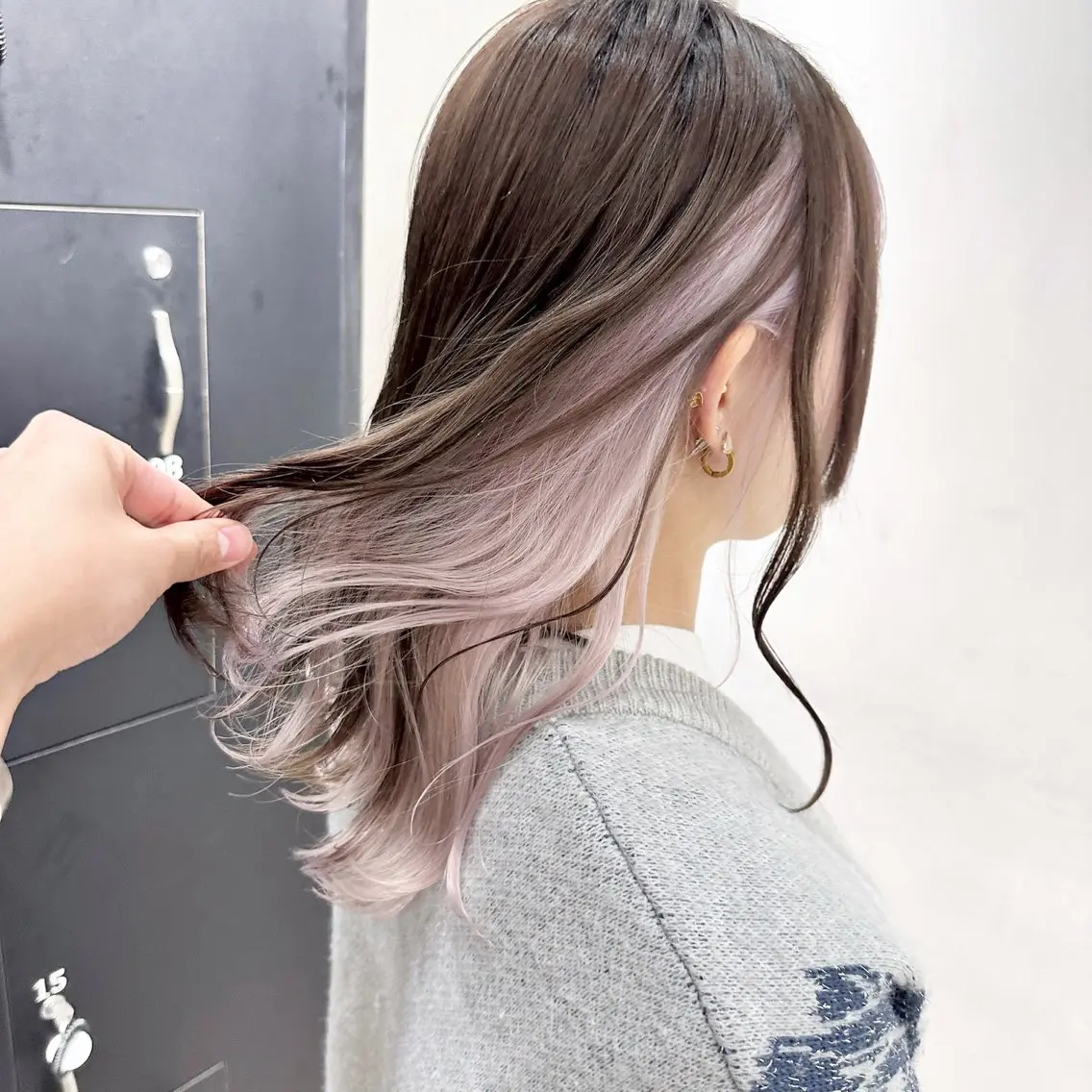 ミディアム カラー ブリーチ デザインカラー ダブルカラー ハイトーンカラー インナーカラー ヘアカラー トリートメント 井口 泰輝のヘアスタイル