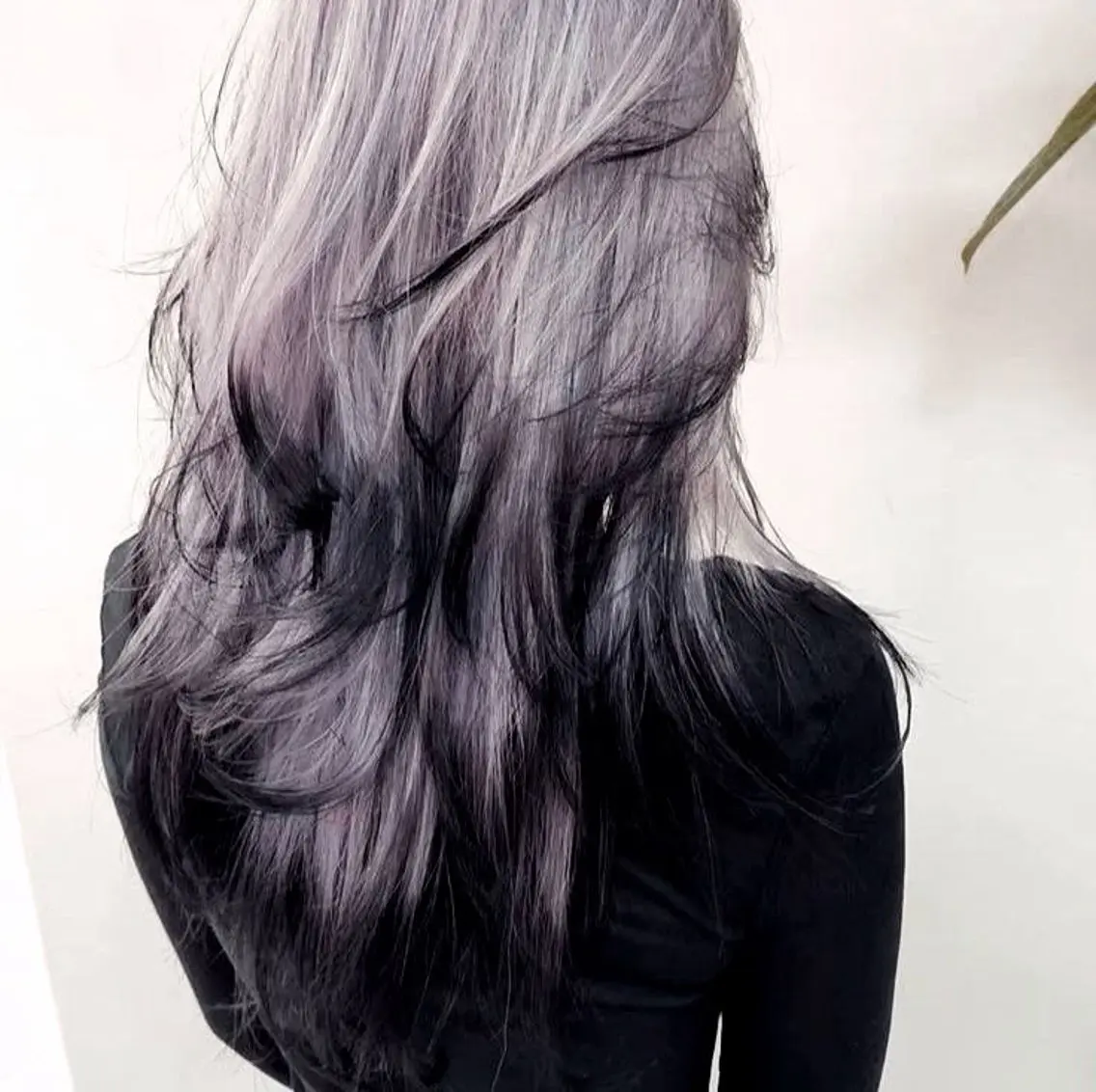 ロング ⛓️沼らせ艶カラー アズサ⛓️のヘアスタイル