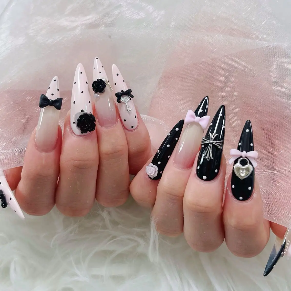 ネイル オーロラネイル 長さ出し フラッシュネイル フレンチネイル ジェルネイル ハンドネイル ハンドケア CiCi Nail Salonのネイルデザイン
