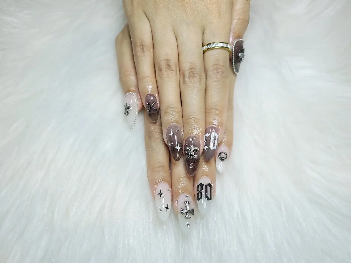 ネイル ハンドネイル Lily Eye&Nailのネイルデザイン