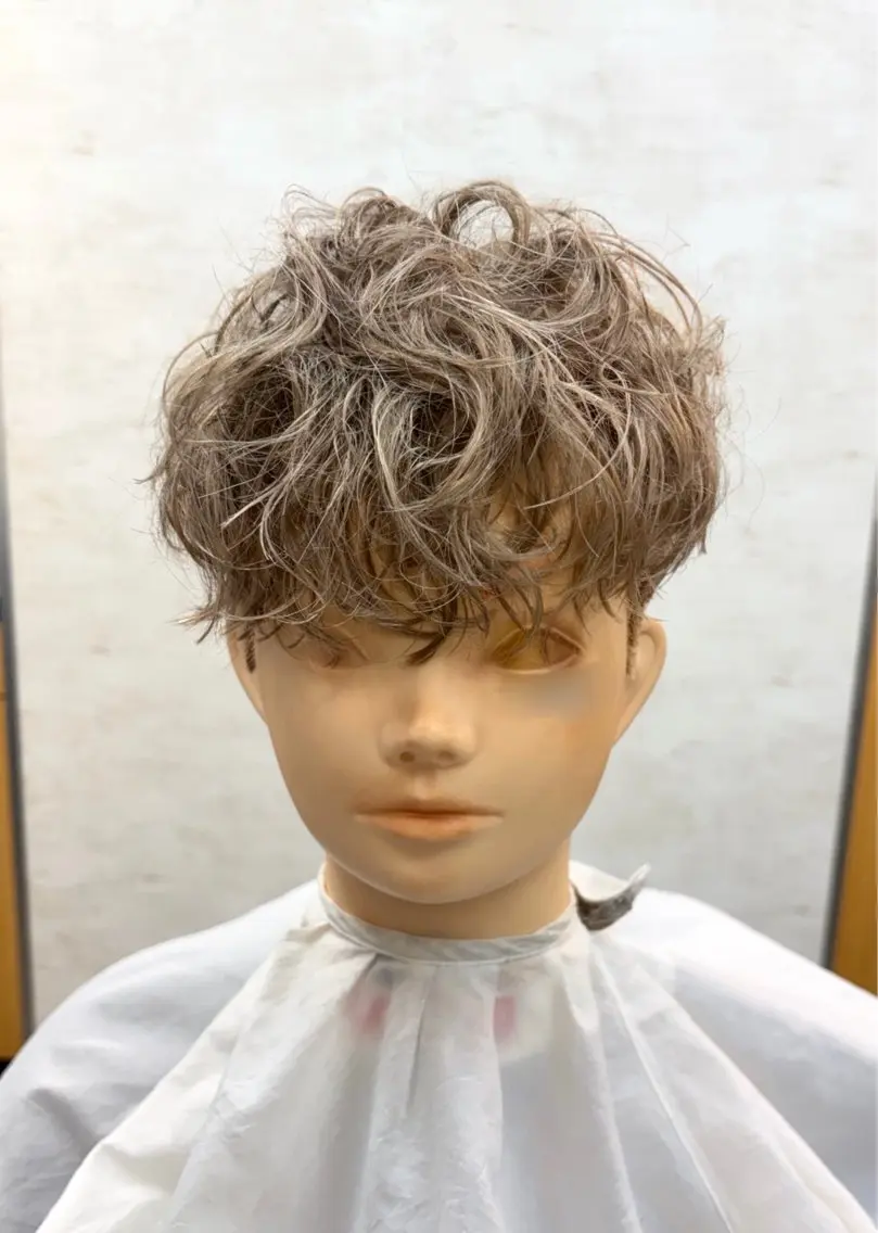 ショート パーマ メンズ メンズショート スペインカール ショートヘア 【癒しのバーバー】 小野寺のヘアスタイル