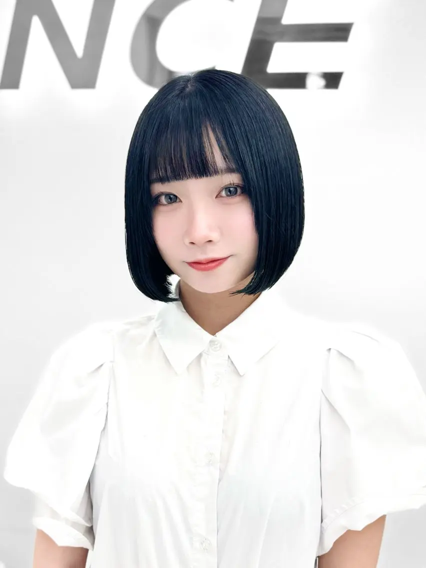 ショート カラー ヘアアレンジ カット ヘアカラー トリートメント ヘッドスパ ヘアセット 縮毛矯正🤍 盛れるボブ/ひかりのヘアスタイル