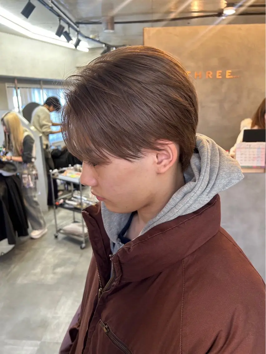 カラー 山口 なおのヘアスタイル