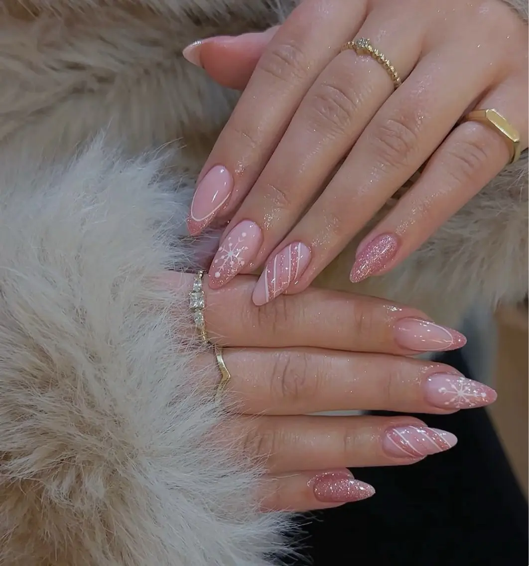 ネイル フラワーネイル フレンチネイル ジェルネイル ガラスフレンチ ハート ハンドネイル BabyYouMi nailのネイルデザイン