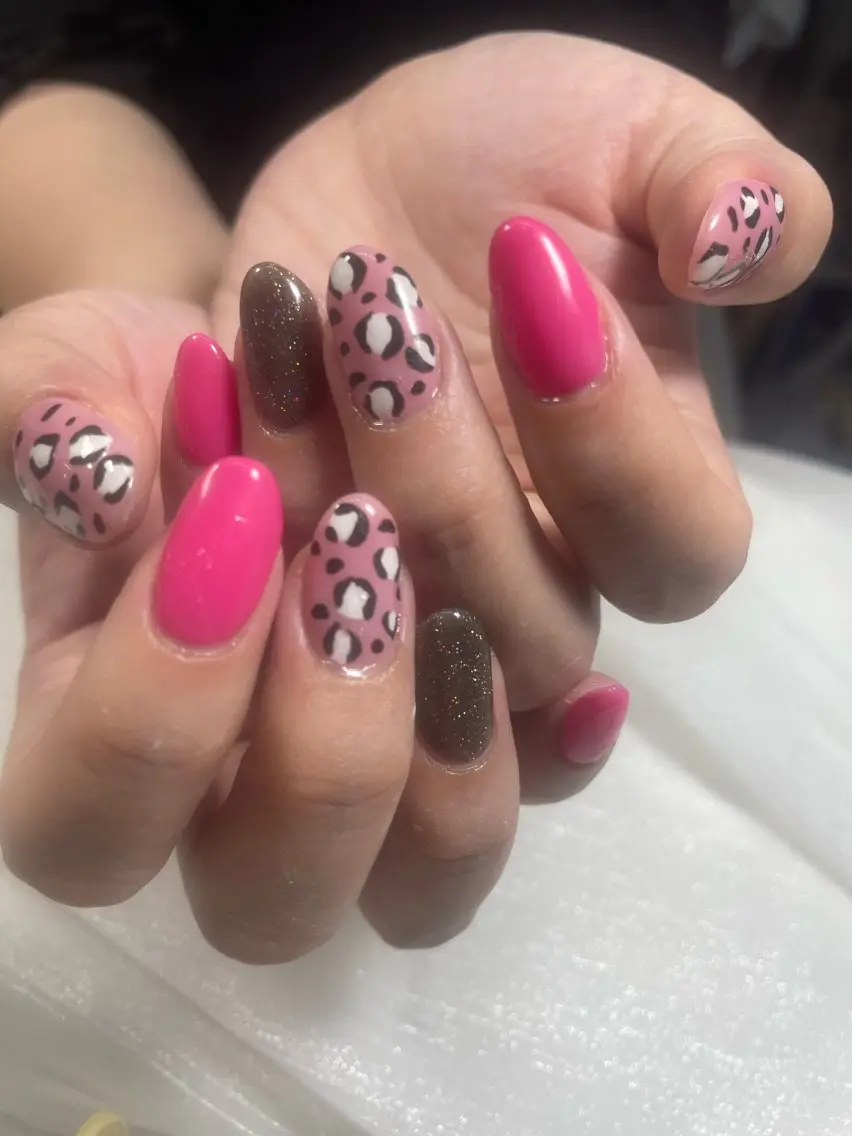 ネイル アニマル柄 ピンク ハンドネイル Knail COCOA🩵のネイルデザイン