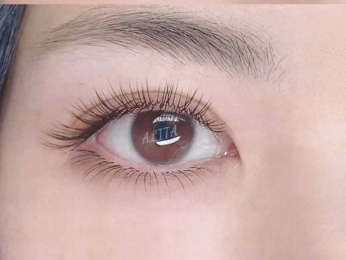 マツエク・マツパ 束感まつ毛 カラーマツエク フラットラッシュ 韓国風マツエク Lカール マツエク ALITA 池袋店✨のマツエク・マツパデザイン