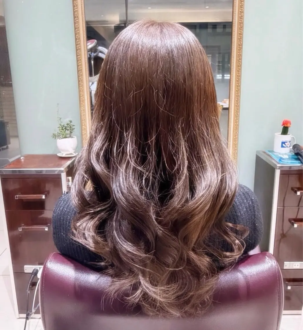 カラー ブラウンカラー ヘアカラー トリートメント 似合わせ艶カラー❄️ / 𝑲𝑶𝑻𝑨のヘアスタイル