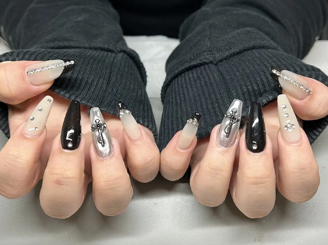 ネイル フットネイル フレンチネイル ジェルネイル ガラスフレンチ 韓国ネイル ハンドネイル ハンドケア The Nail 新大久保店のその他イメージ