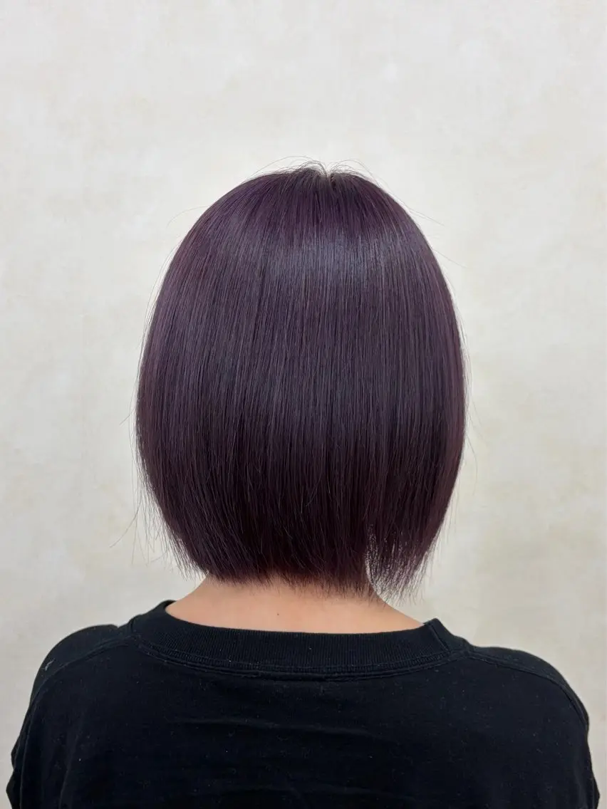 ショート カラー ディープパープル パープルカラー ヘアカラー トリートメント 倉澤 愛理のヘアスタイル