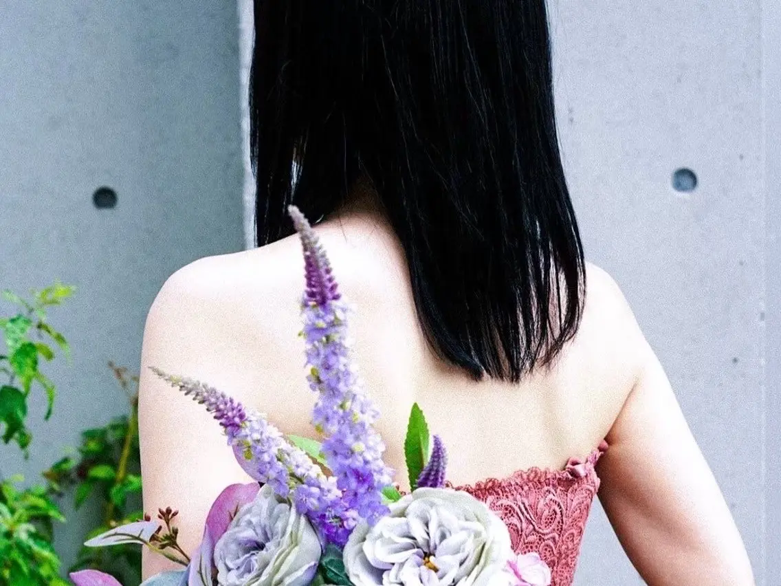 【🌼背中付き】顔(眉毛もOK)+拭き取りパック+うなじ​〜​背中1/3の写真