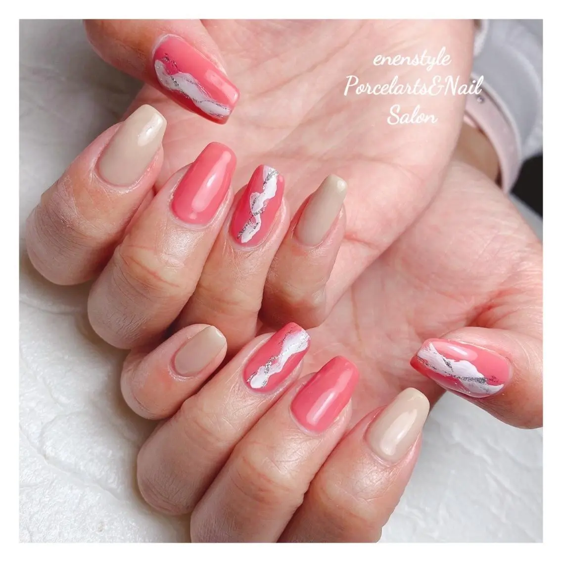 ミディアム ネイル 🐾enen style 🐾のネイルデザイン
