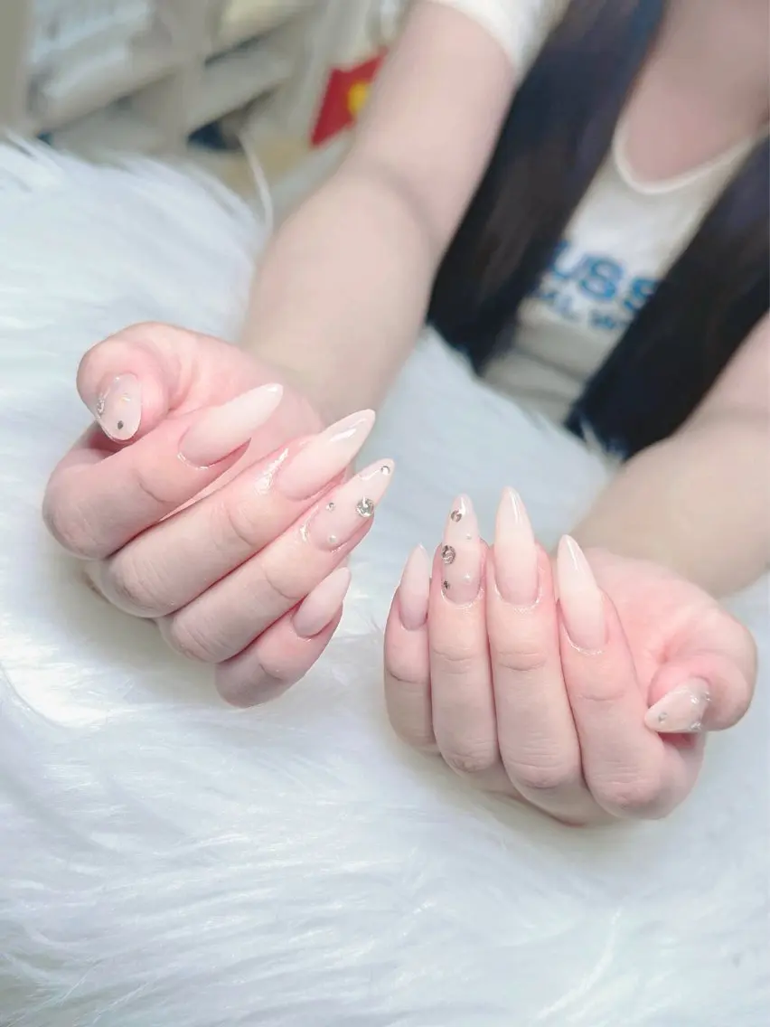 ネイル 韓国ネイル ロングネイル ネイルチップ ワンホンネイル ハンドネイル GOHOUBI Nail 心斎橋店のネイルデザイン