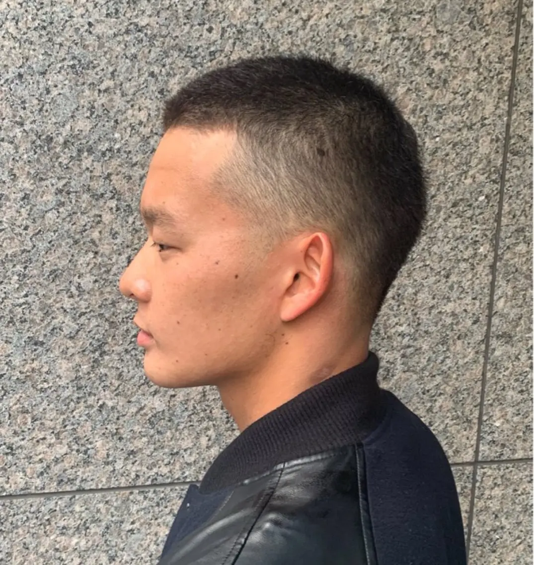 【🔥2月限定🔥】メンズカット+炭酸シャンプー+10分スパ+眉カットの写真