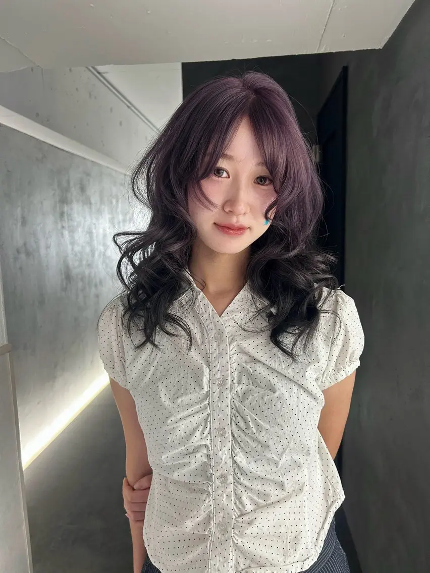 カラー ヘアカラー Akari🧬レイヤ ー/ハイトーン/天神のヘアスタイル