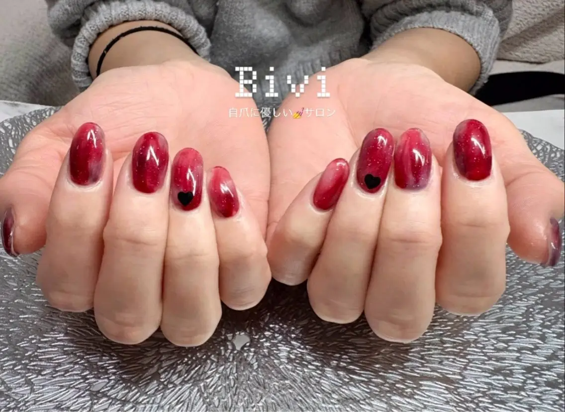 ネイル アートネイル ラメ(グリッター) 持ち込み ニュアンスネイル ワンホンネイル ハンドネイル ハンドケア ♡Bivi♡自爪に 優しいネイルサロンのネイルデザイン