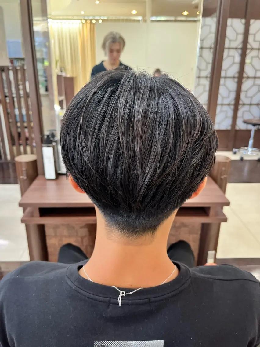ショート パーマ メンズ センターパート メンズパーマ ニュアンスパーマ 🧊メンズ特化🧊 高木航希のヘアスタイル