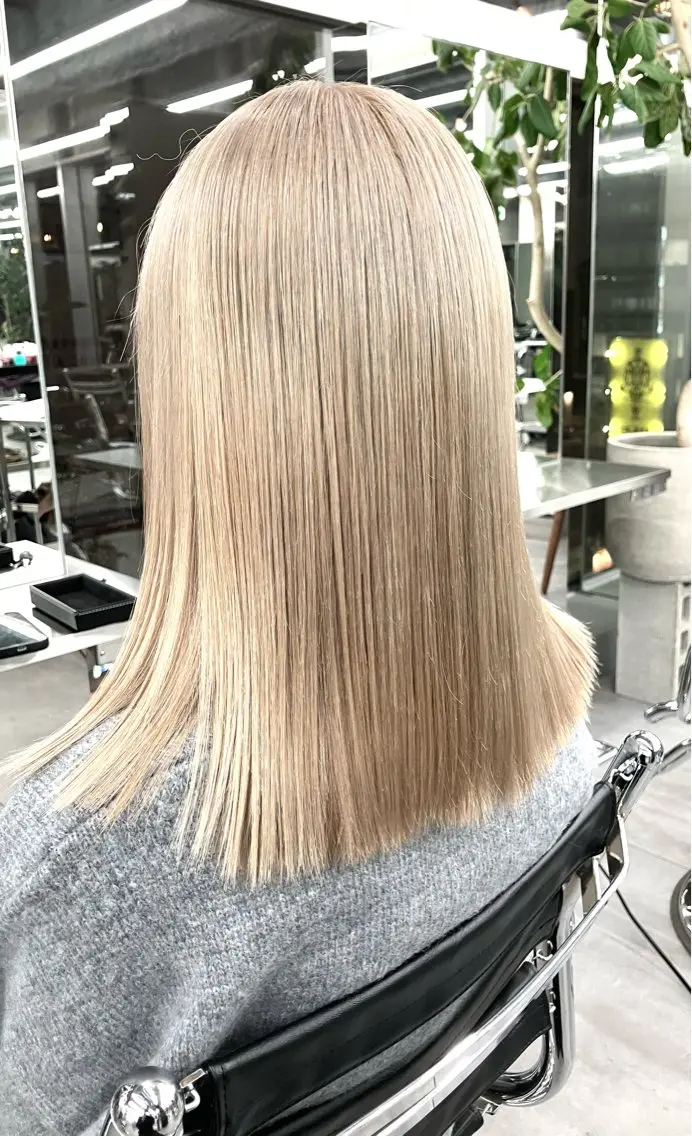 セミロング ヘアカラー トリートメント 勝谷 悟史のヘアスタイル