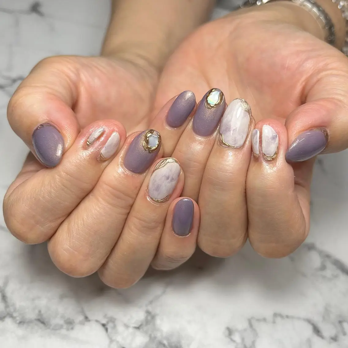 ネイル アートネイル ジェルネイル 氷ネイル・うるうるネイル 韓国ネイル 大理石ネイル(マーブル) ハンドネイル NAIL NOWのネイルデザイン