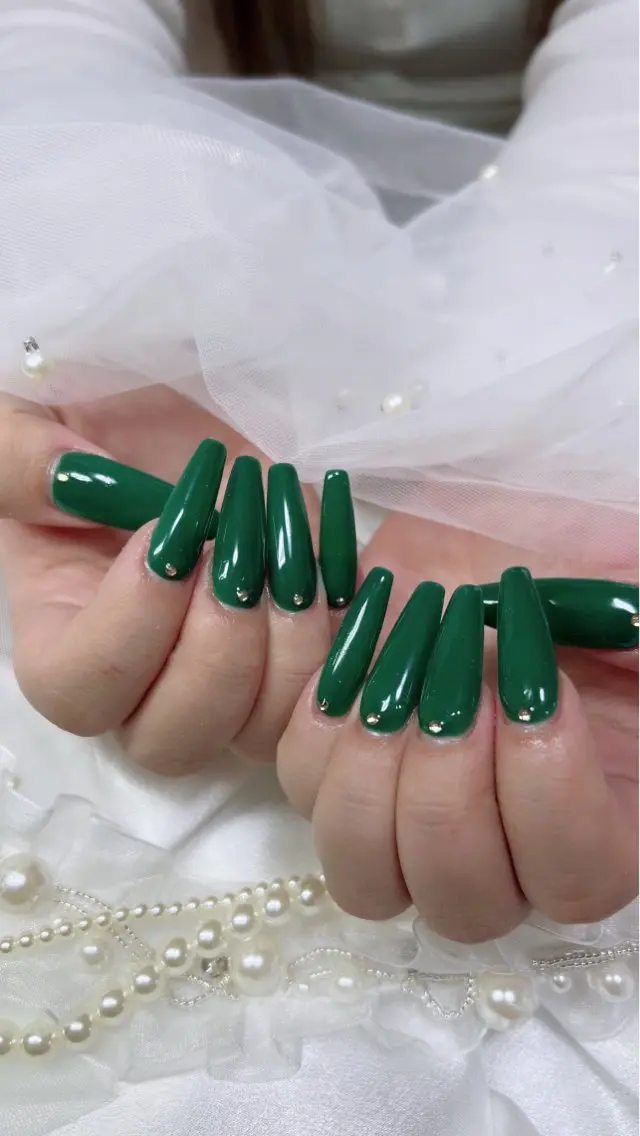 ネイル ストーンネイル ハンドネイル nail salon f3のネイルデザイン