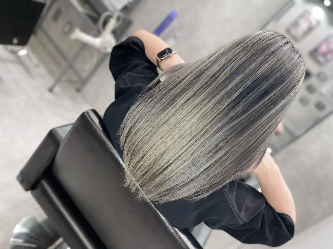 ロング カラー ヘアアレンジ VIM hairおもろまち店のヘアスタイル