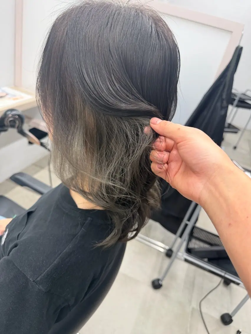 カラー 廣元 早紀のヘアスタイル
