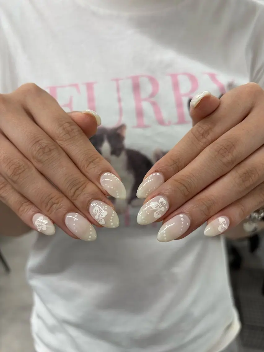 ネイル ハンドネイル yuria 🎀海外ネイル🌺のネイルデザイン