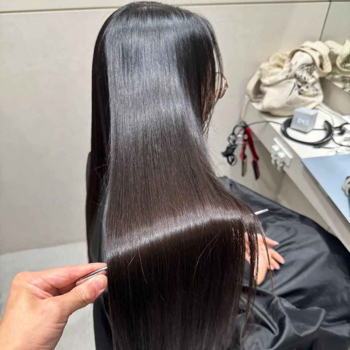 ロング パーマ カット トリートメント 美髪矯正/縮毛矯正 ブリーチ矯正のヘアスタイル