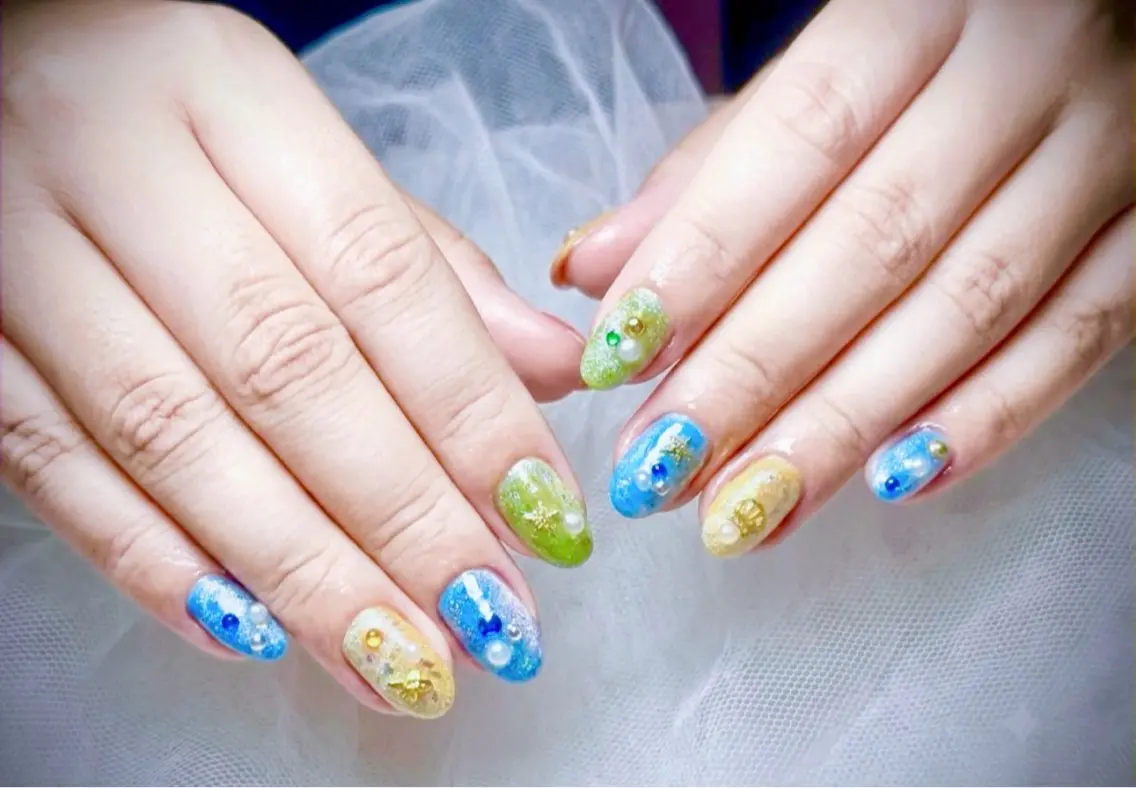 ネイル キラキラネイル ストーンネイル Michan Nailのネイルデザイン