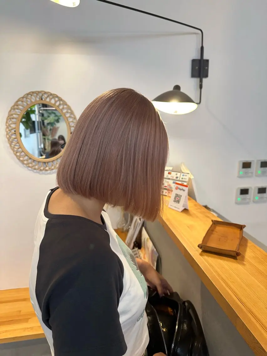 ミディアム カラー カット ヘアカラー トリートメント yuika .のヘアスタイル