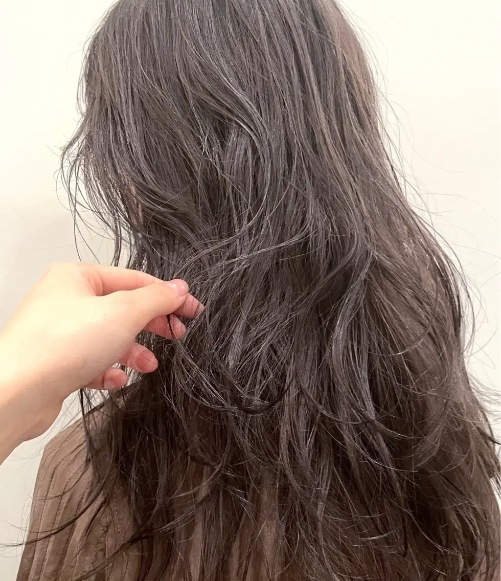 セミロング カラー 🫧ハイトーン✨格安 より質💐マンツーマのヘアスタイル