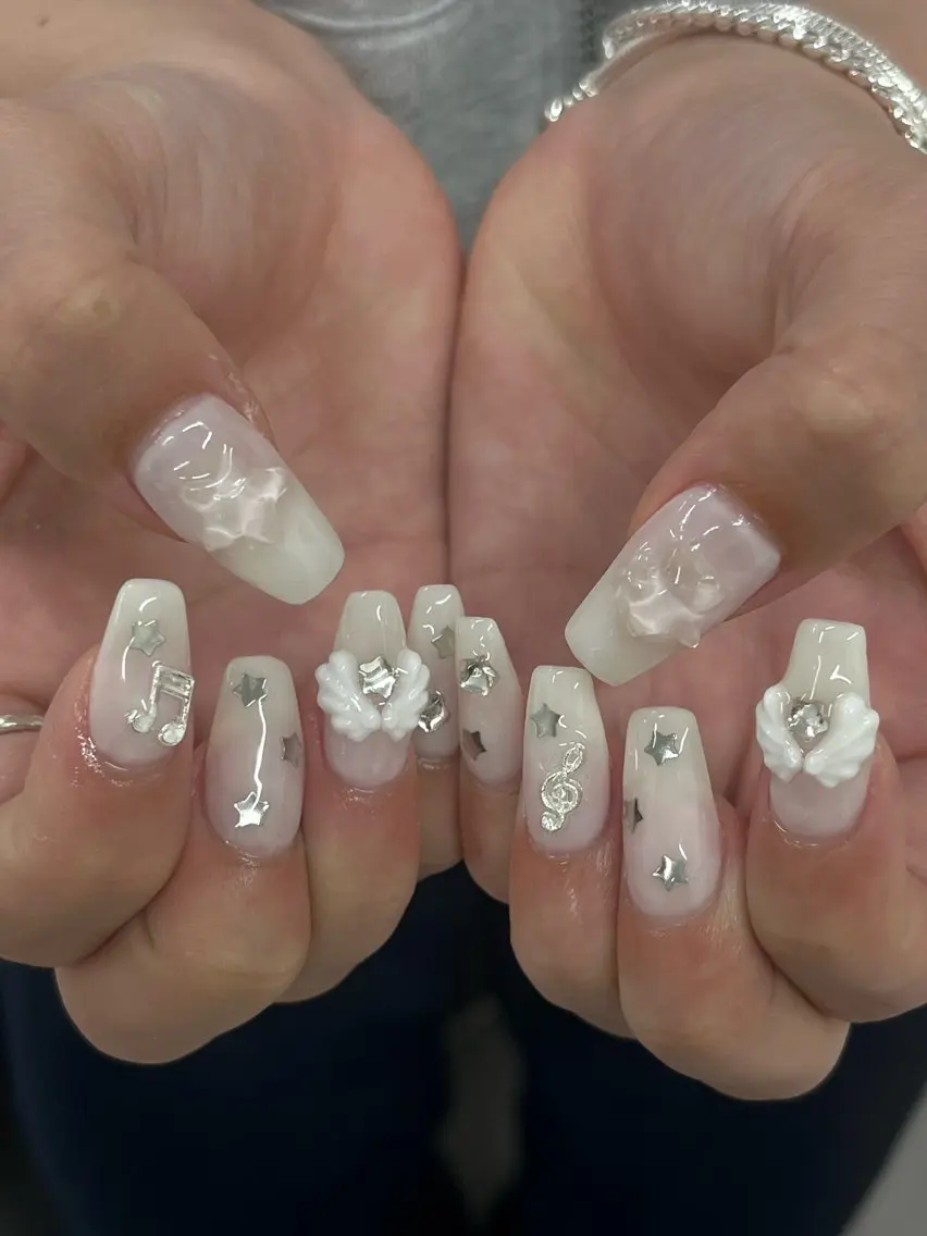 ネイル schon 🎀saraのネイルデザイン