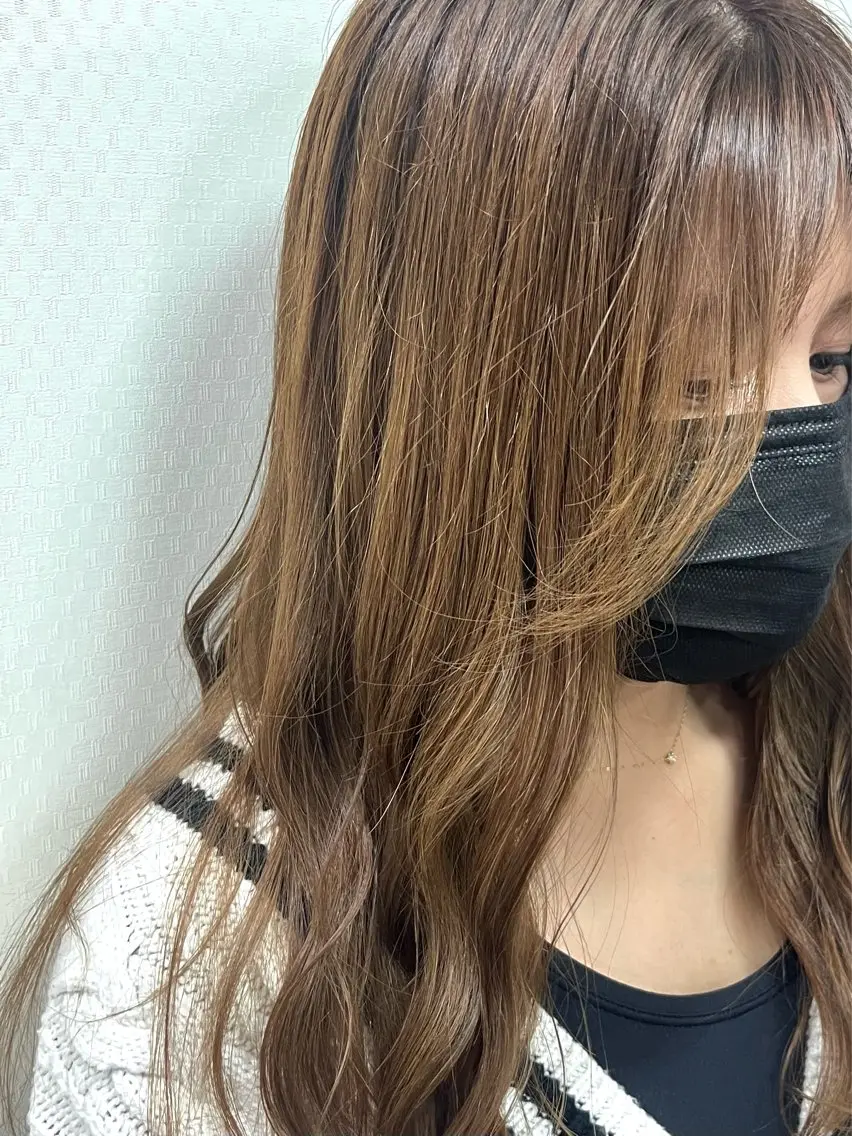 カラー ベージュカラー ブリーチ ブリーチなしカラー ヘアカラー 春日 涼太のヘアスタイル