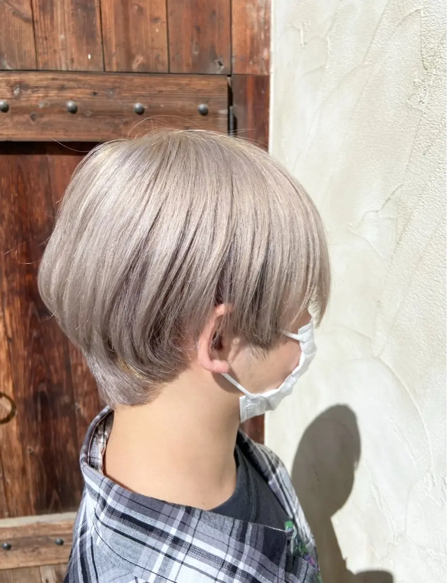 ショート カラー ブリーチ×ハイトーン 🔥小林達哉のヘアスタイル