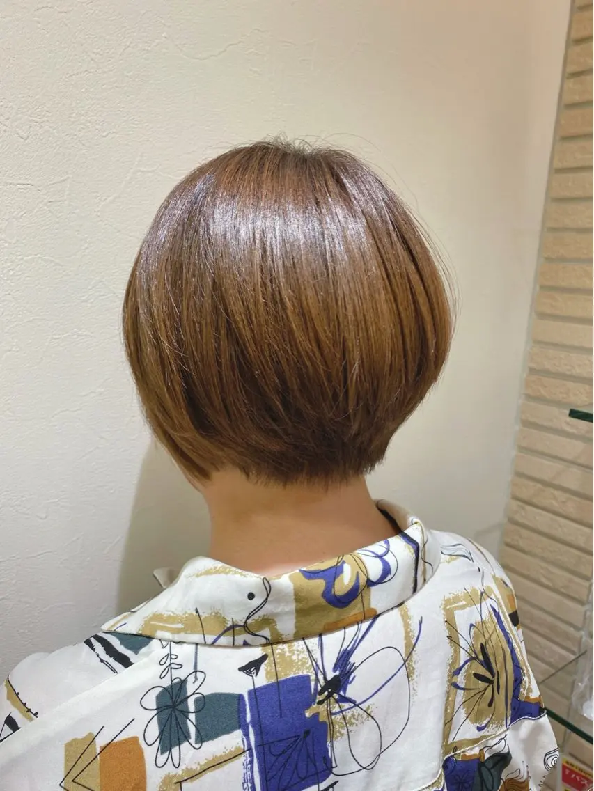 ショート ボブ レイヤーカット ちあい🌈 アトリエJDパリのヘアスタイル