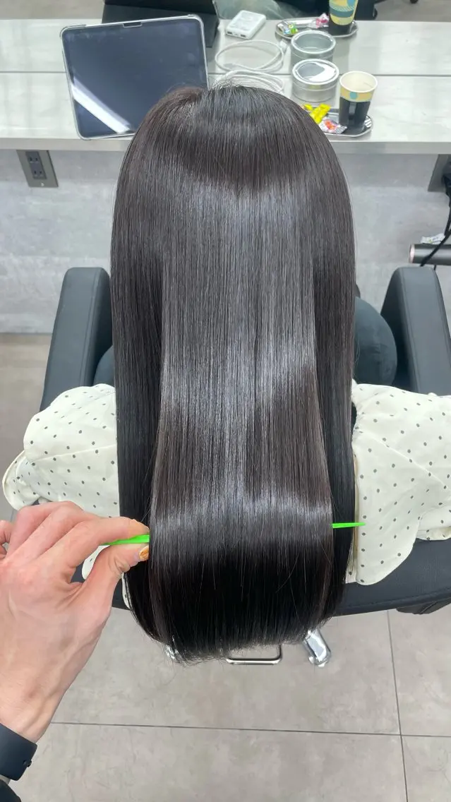 ロング カット 縮毛矯正 トリートメント CYNTHIADUE 店長｜ IRISUのヘアスタイル