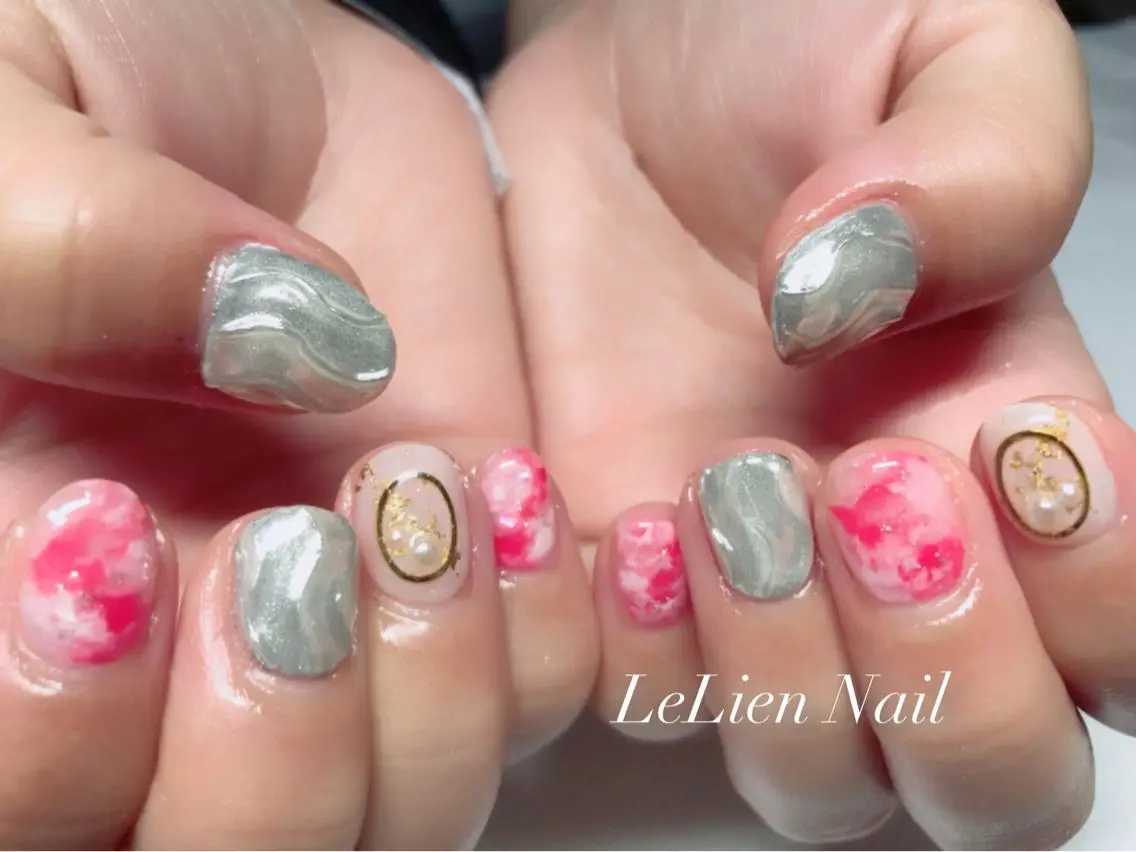 ネイル ミラーネイル モチの良さ◉ フィルインネイル♡のネイルデザイン