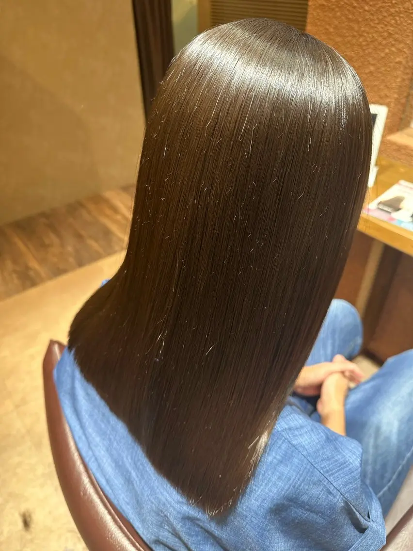 カット＋アディクシーカラーの写真