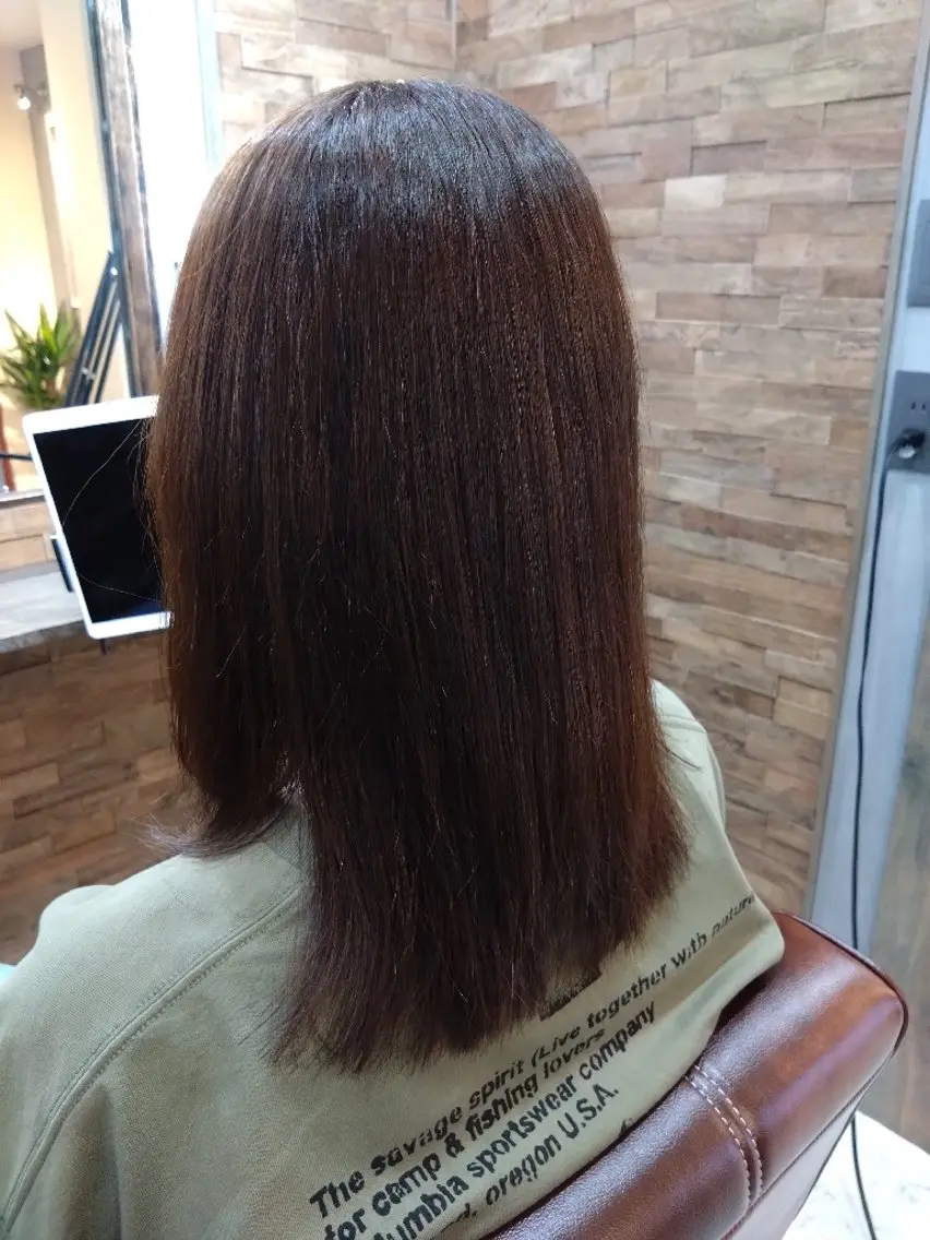 ミディアム カット 縮毛矯正 大塚 拓也のヘアスタイル