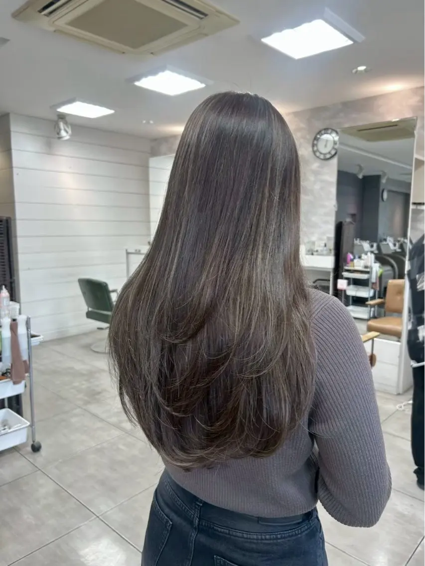 カラー 🌟艶カラー🌟 石中葵のヘアスタイル