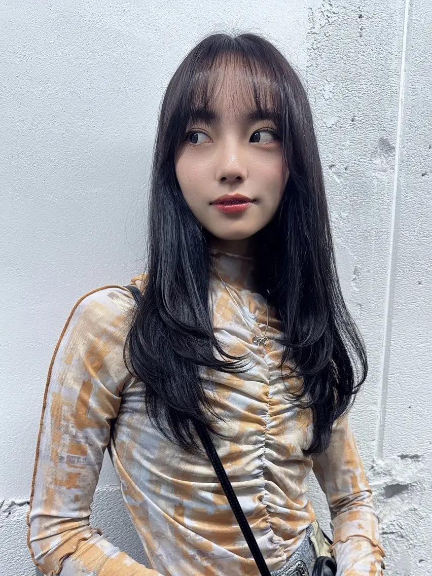 ロング カラー 顔周りカット 韓国風ヘア レイヤーカット ワンホンヘア カット ヘアカラー トリートメント 盛れる顔周りカット ♥️韓国ヘア"ちぇるのヘアスタイル