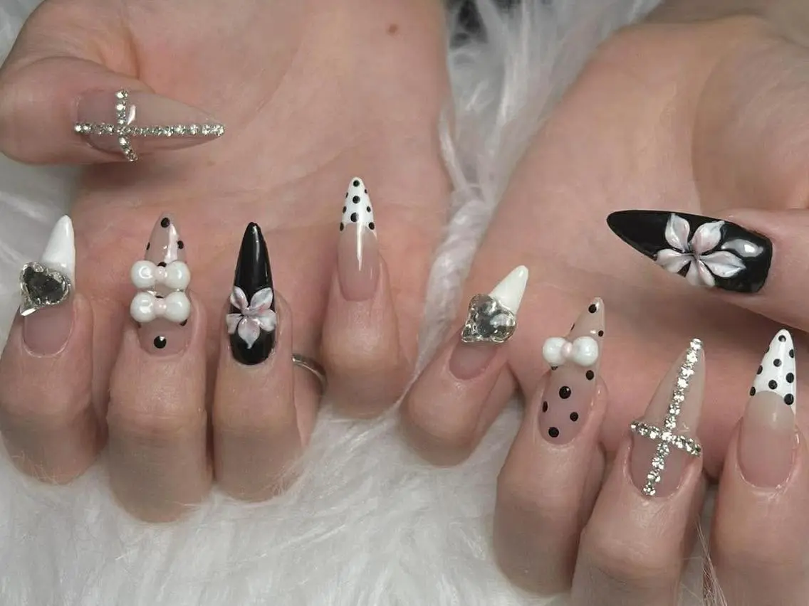 ネイル 長さ出し グラデーション 卒業式 キラキラネイル マグネットネイル ハンドネイル YUNA Belle Nail 池袋のネイルデザイン