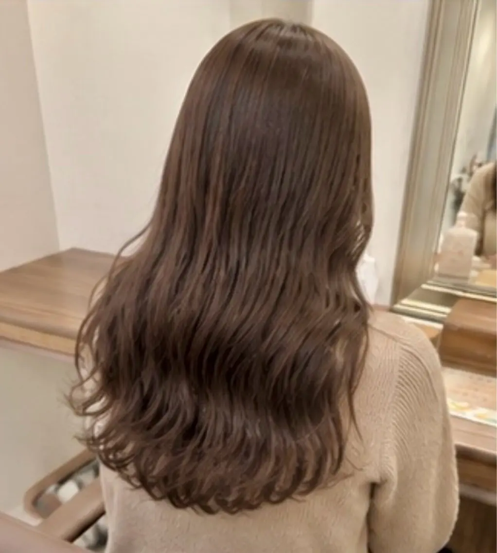 ロング カラー アッシュ アッシュブラウン ブラウンカラー ヘアカラー トリートメント 高橋 結香里のヘアスタイル