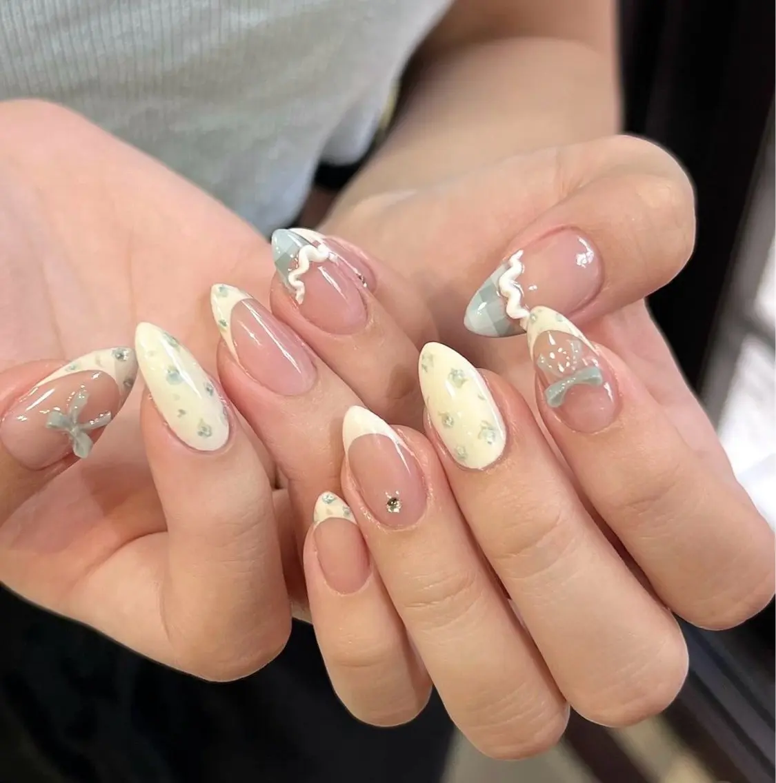 ネイル ハンドネイル TINA NAILのネイルデザイン