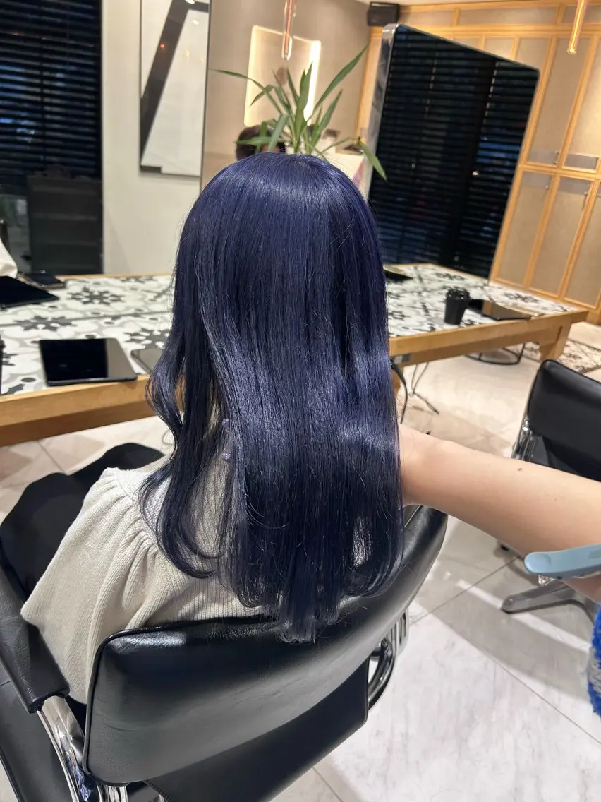 カラー 透明感カラー ラベンダーカラー ヘアカラー トリートメント ヘッドスパ ヘアセット miko🪽地毛風/ ハイトーン/レイヤーのヘアスタイル
